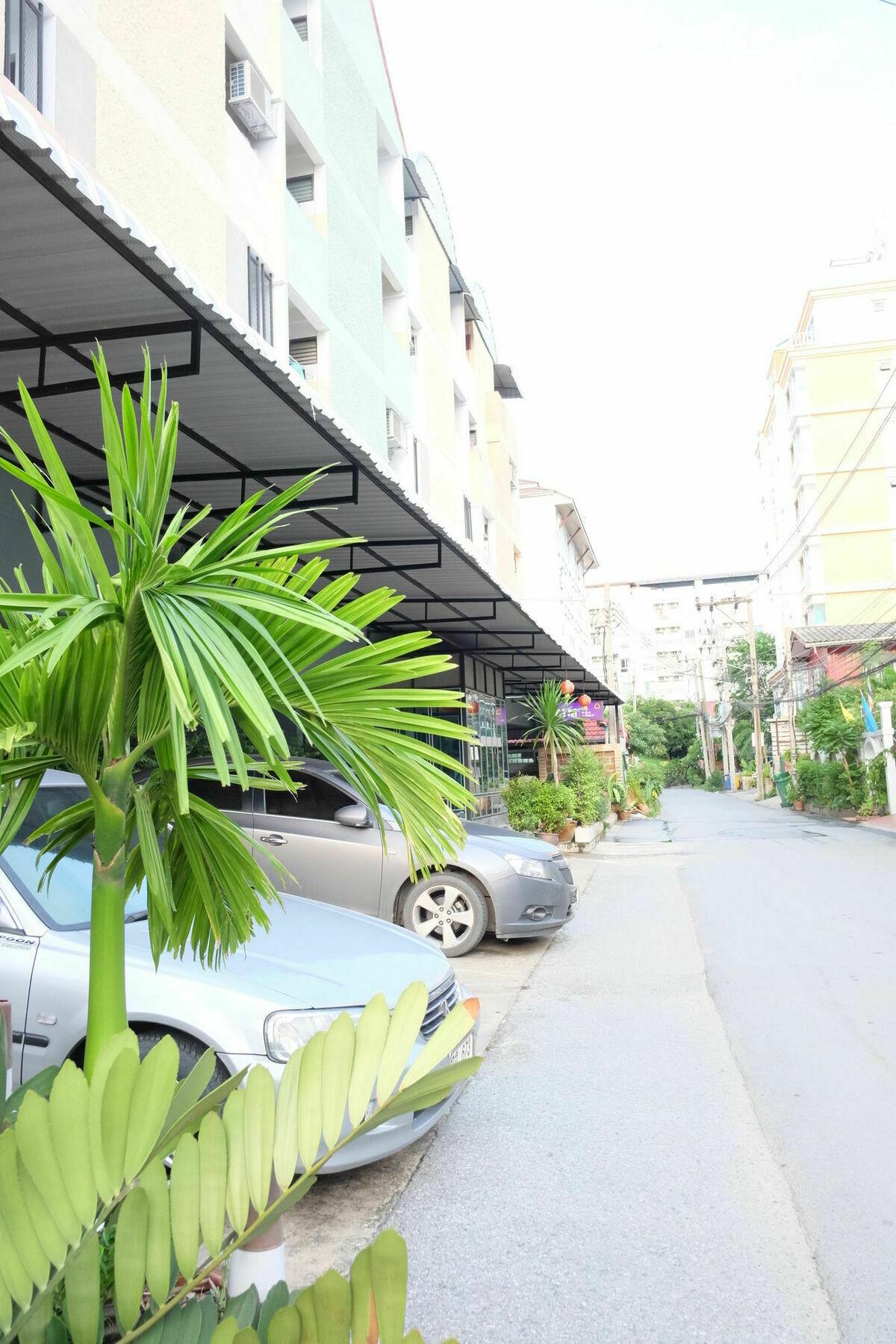Area 69 Aparthotel Bangkok Eksteriør bilde
